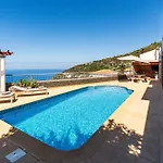 Abreu - A Wonderful Ocean View