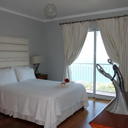 Abreu - A Wonderful Ocean View Holiday home *