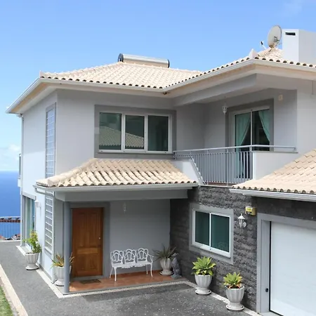 Abreu - A Wonderful Ocean View * Calheta (Madeira)
